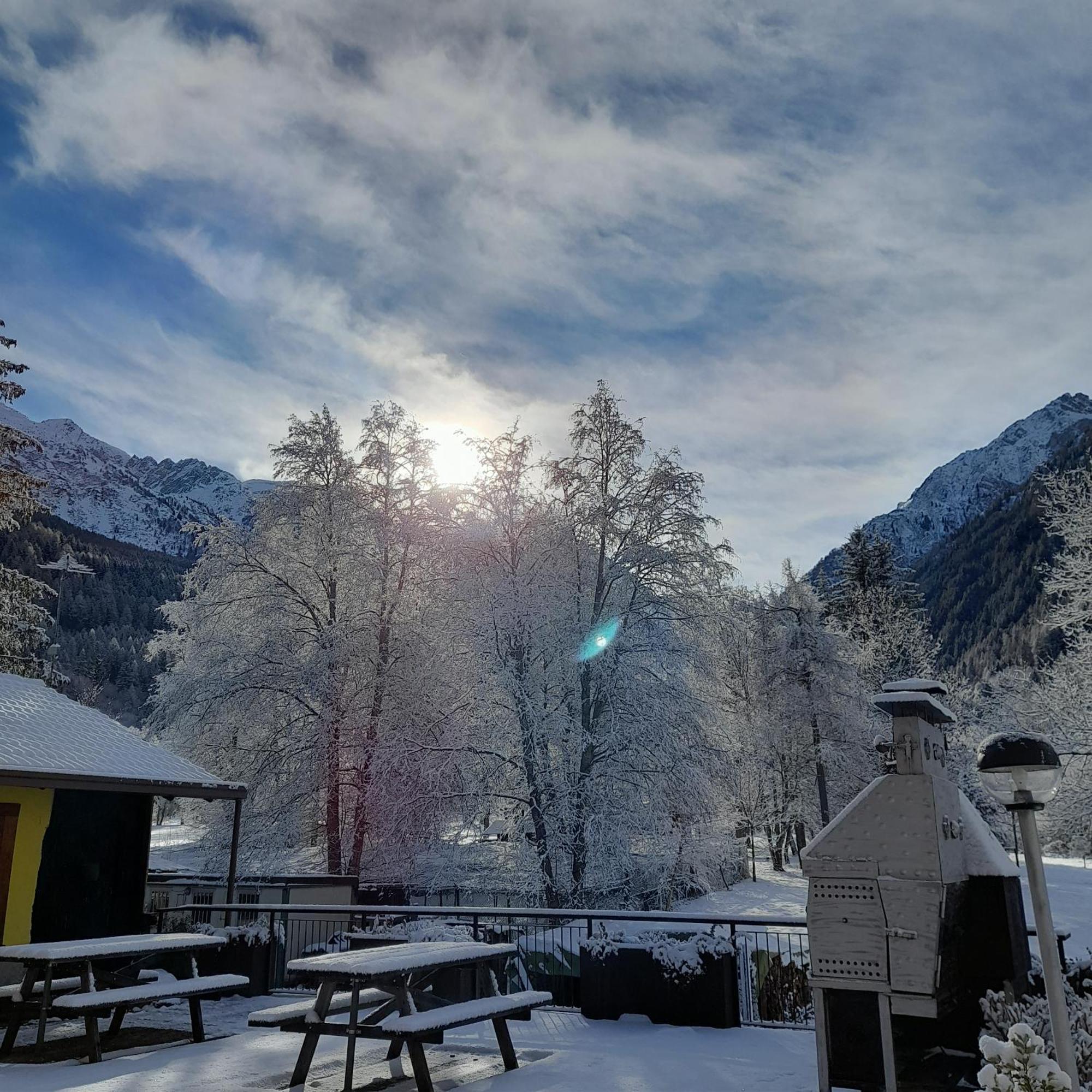 Soggiorno Vacanze Stella Alpina Temù Buitenkant foto