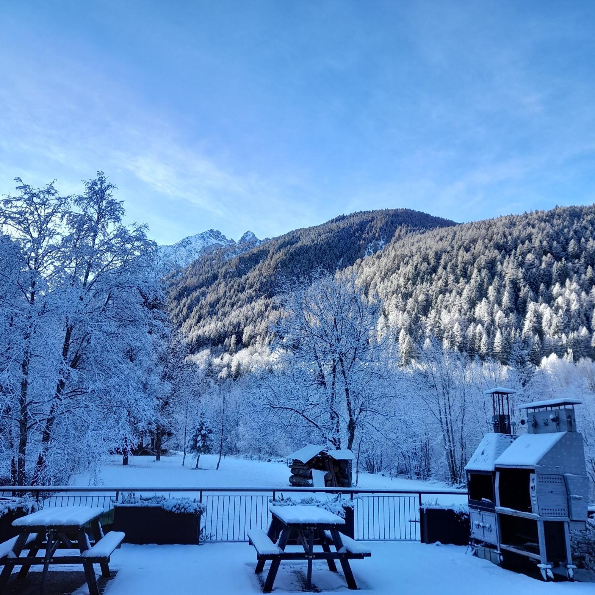 Soggiorno Vacanze Stella Alpina Temù Buitenkant foto