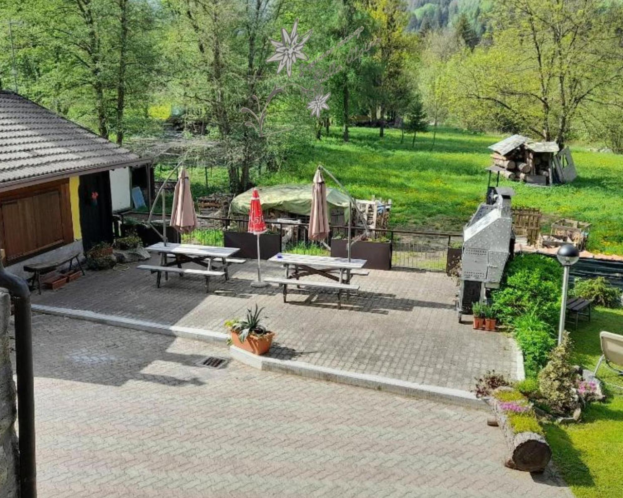 Soggiorno Vacanze Stella Alpina Temù Buitenkant foto