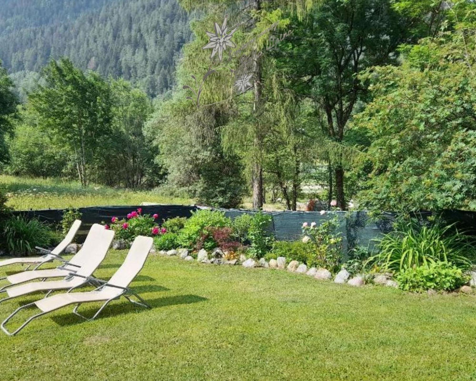Soggiorno Vacanze Stella Alpina Temù Buitenkant foto